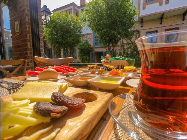 Ziyabey Konagi Hotel Ayvalı Exterior foto