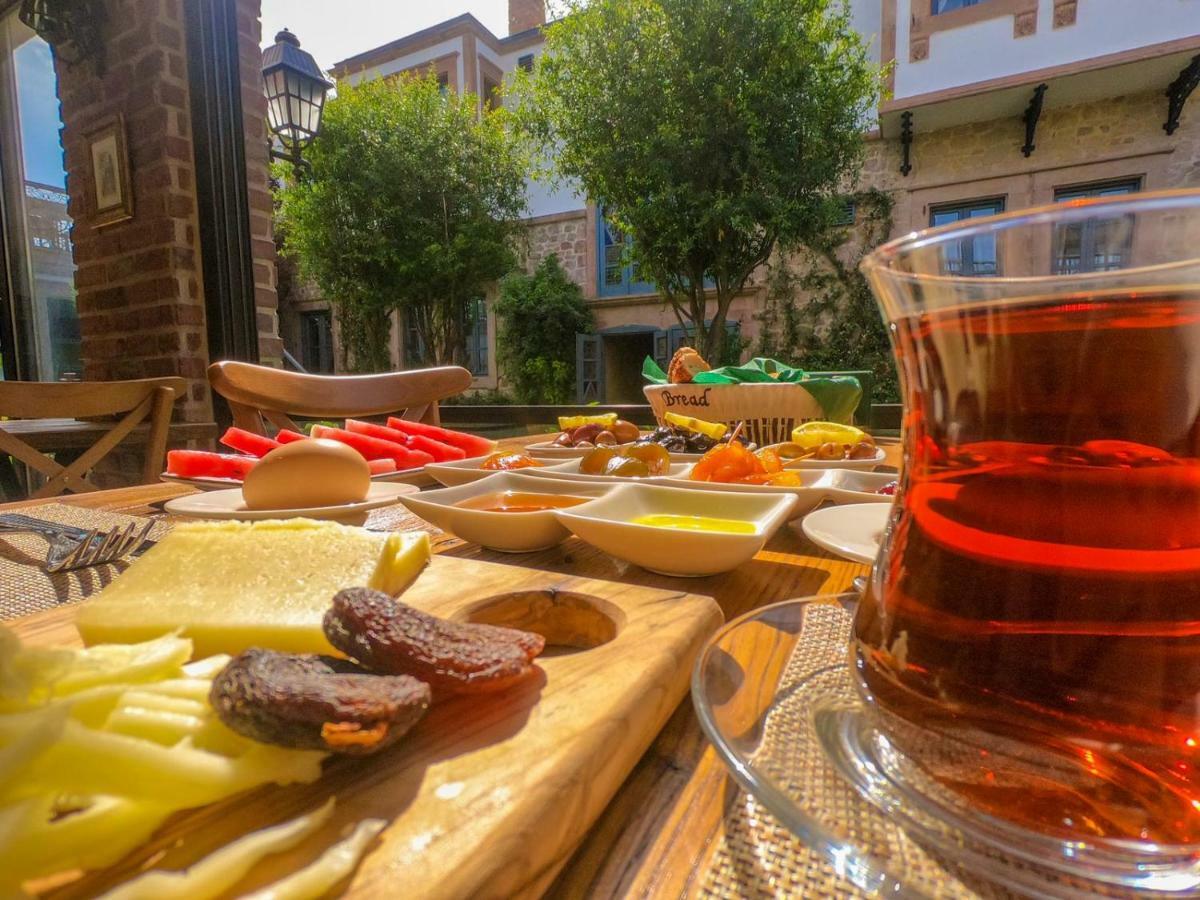 Ziyabey Konagi Hotel Ayvalı Exterior foto